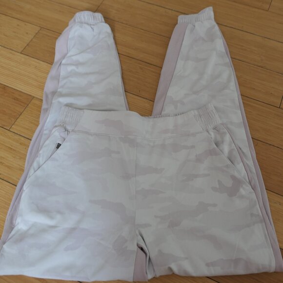 Athleta Brooklyn Lined Camo Jogger - Pink - Picture 3 of 10